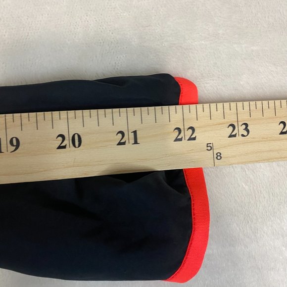 Reebok Play Dry Running Club Back Graphic Black Pink Wind Jacket Size Medium - Picture 10 of 10